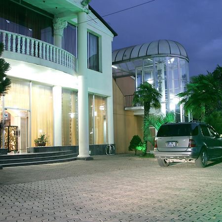Eleon Hotel Kʼutʼaisi Exterior foto